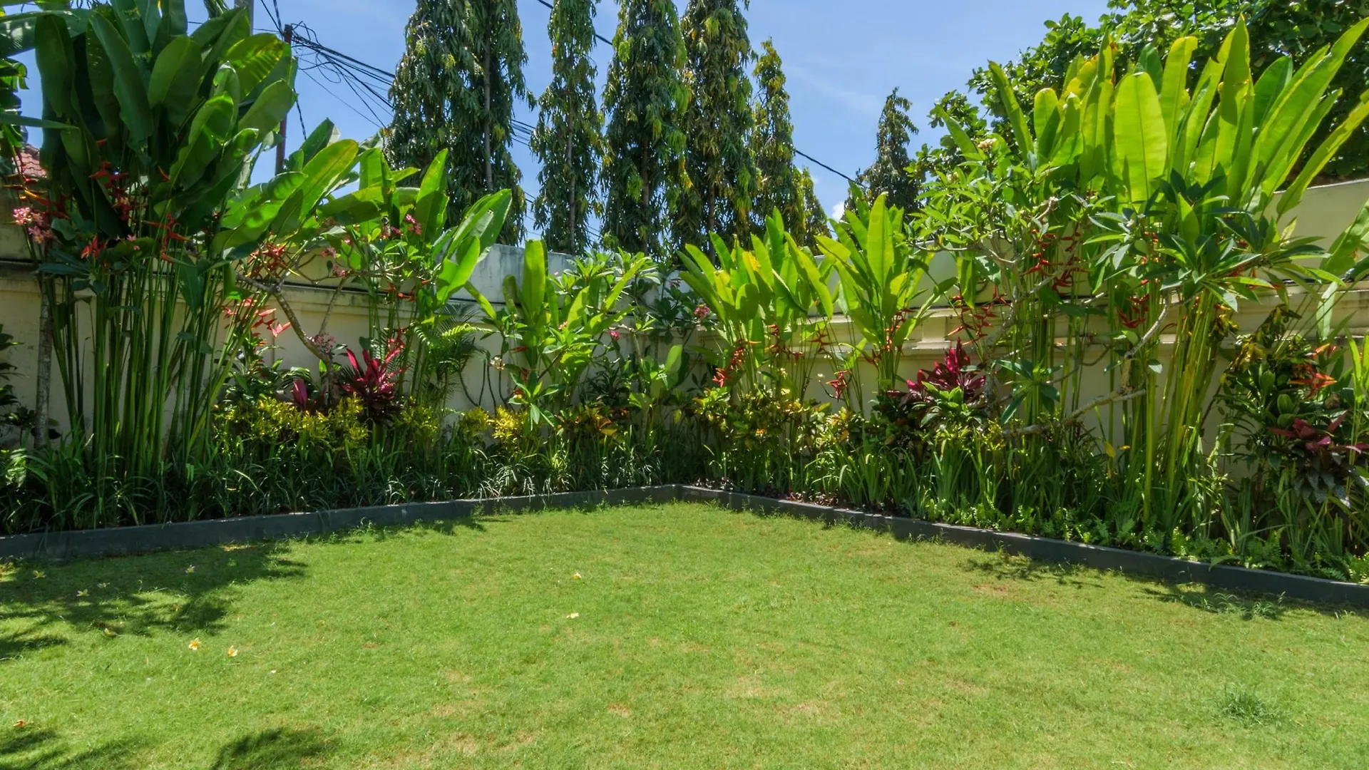 The Tukad Villa Seminyak 0*,